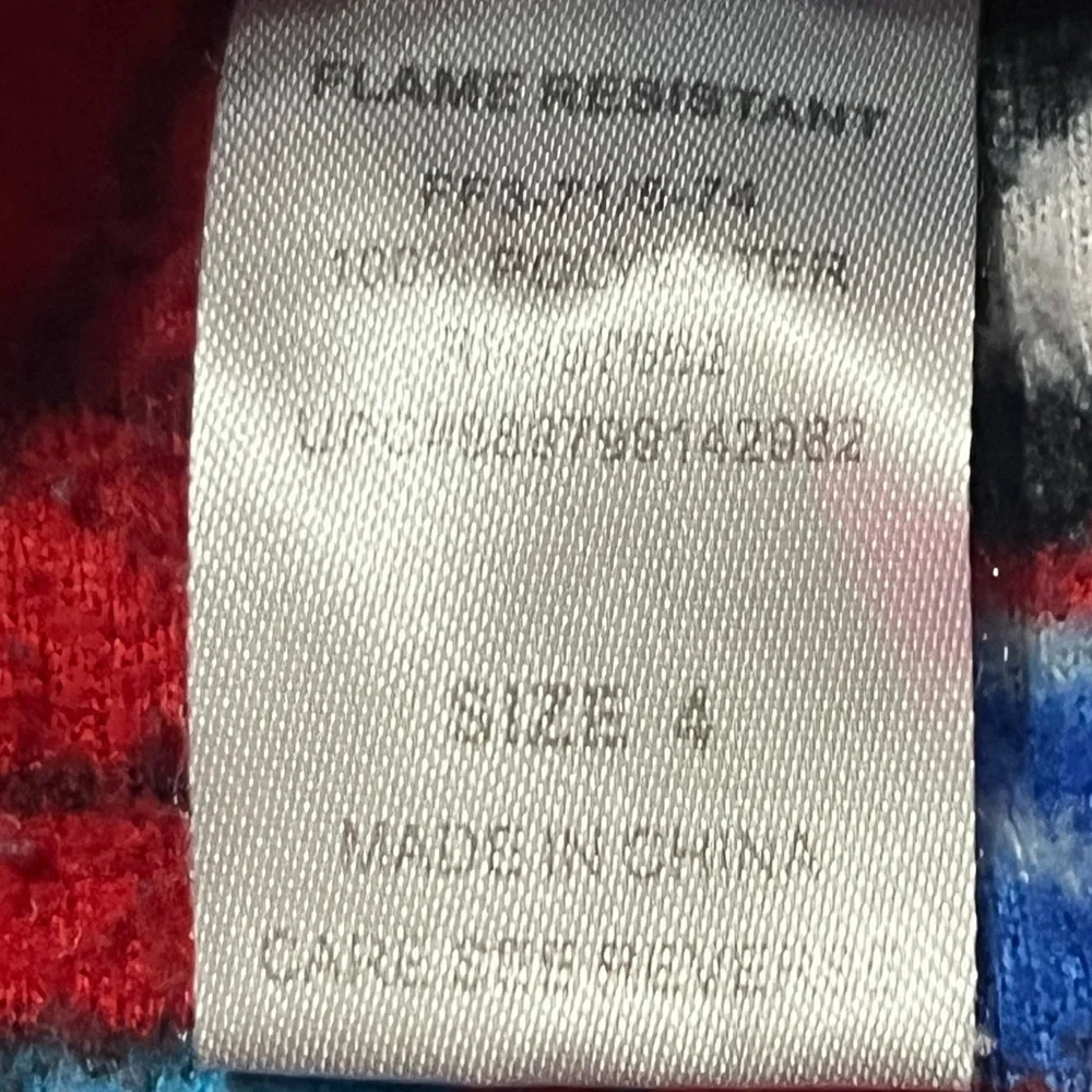 Spiderman 2-piece pajamas, size 4 - Picture 5 of 5